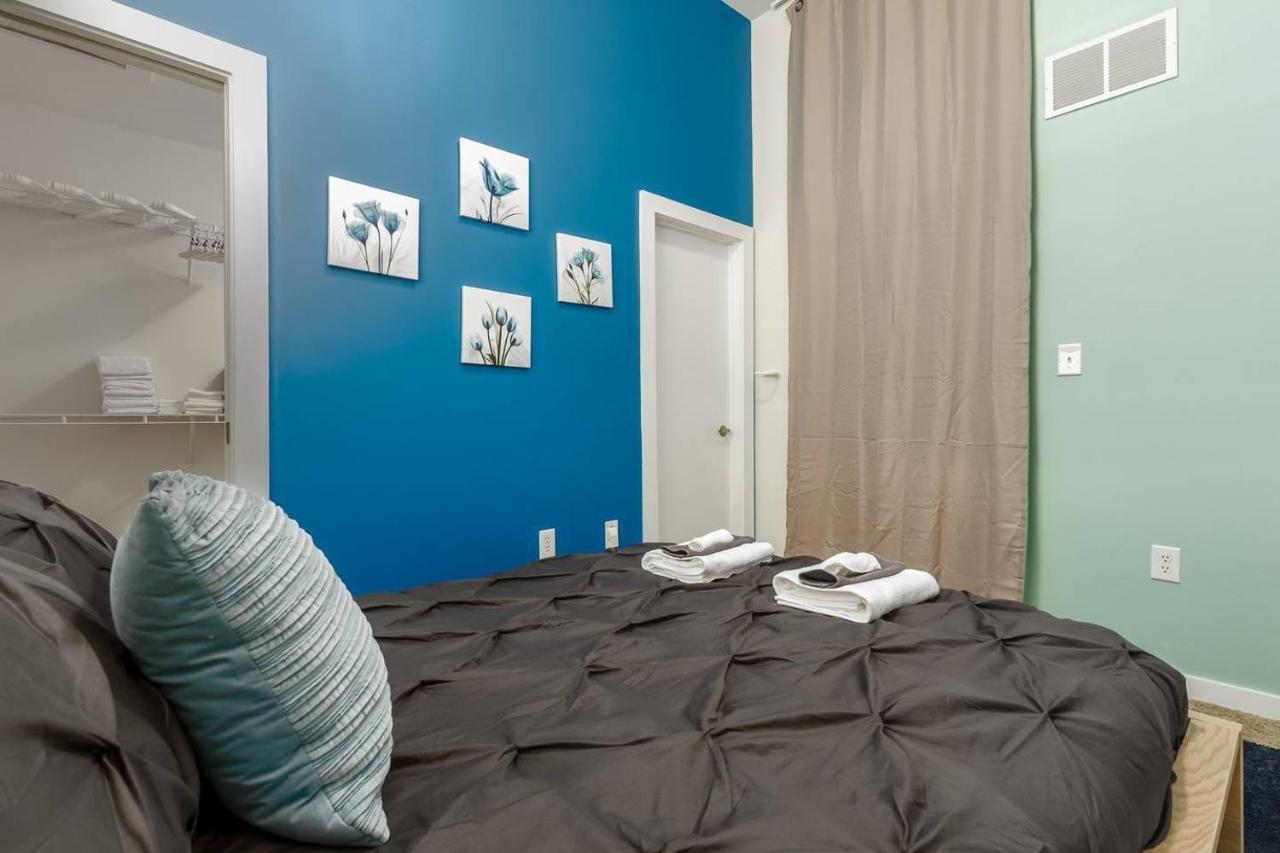 Trifecta Spacious & Beautiful Wifi Superhost Charlotte Exterior photo